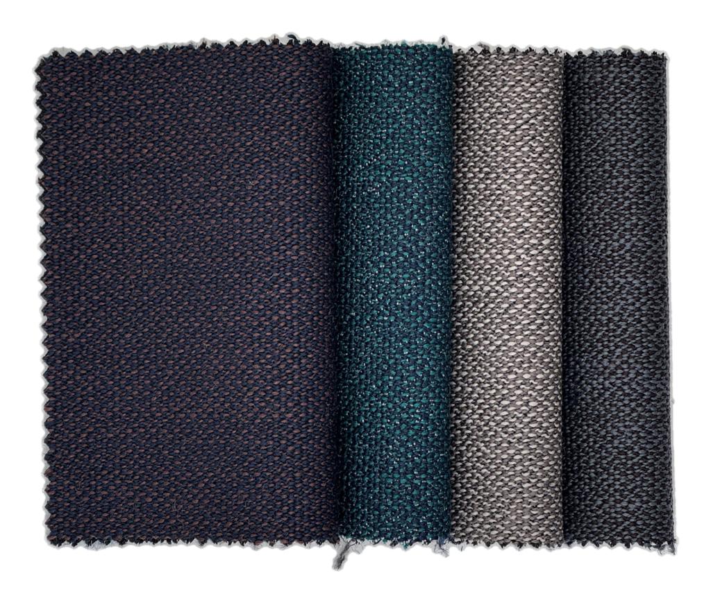 Nærbilde av vevstruktur i Dypdal Z, ullbasert togtekstil fra Gudbrandsdalens Uldvarefabrik